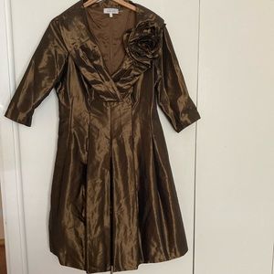 Rickie Freeman for Teri Jon Women Cocktail Dress Size 14 Styled with V-neckline